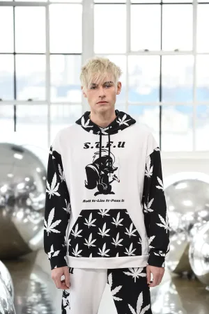 420 Skunk Hoodie - Black