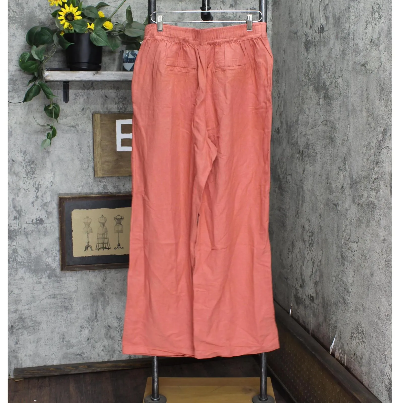 A New Day Women's Mid-Rise Wide Leg Pull-On Pants 566035