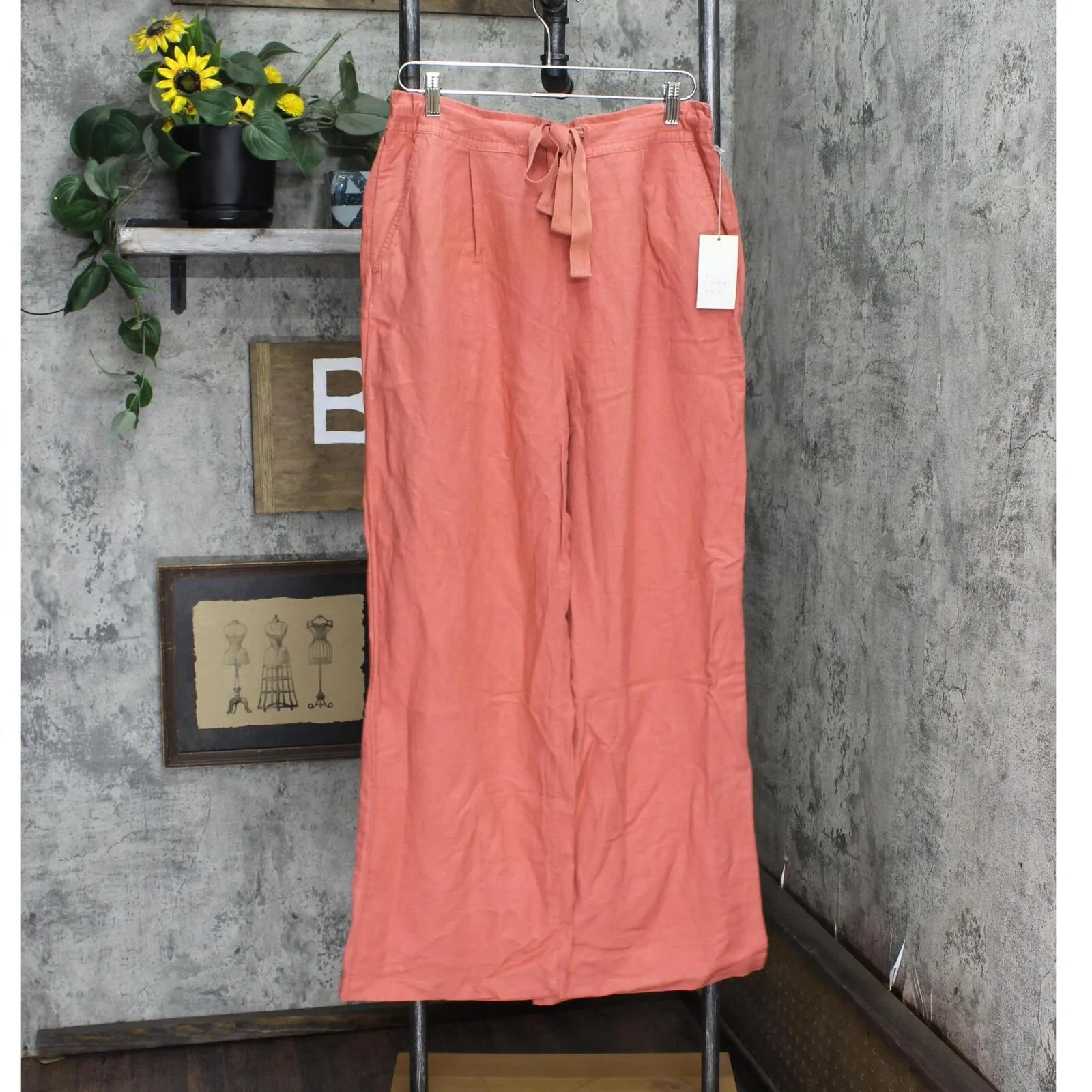 A New Day Women's Mid-Rise Wide Leg Pull-On Pants 566035