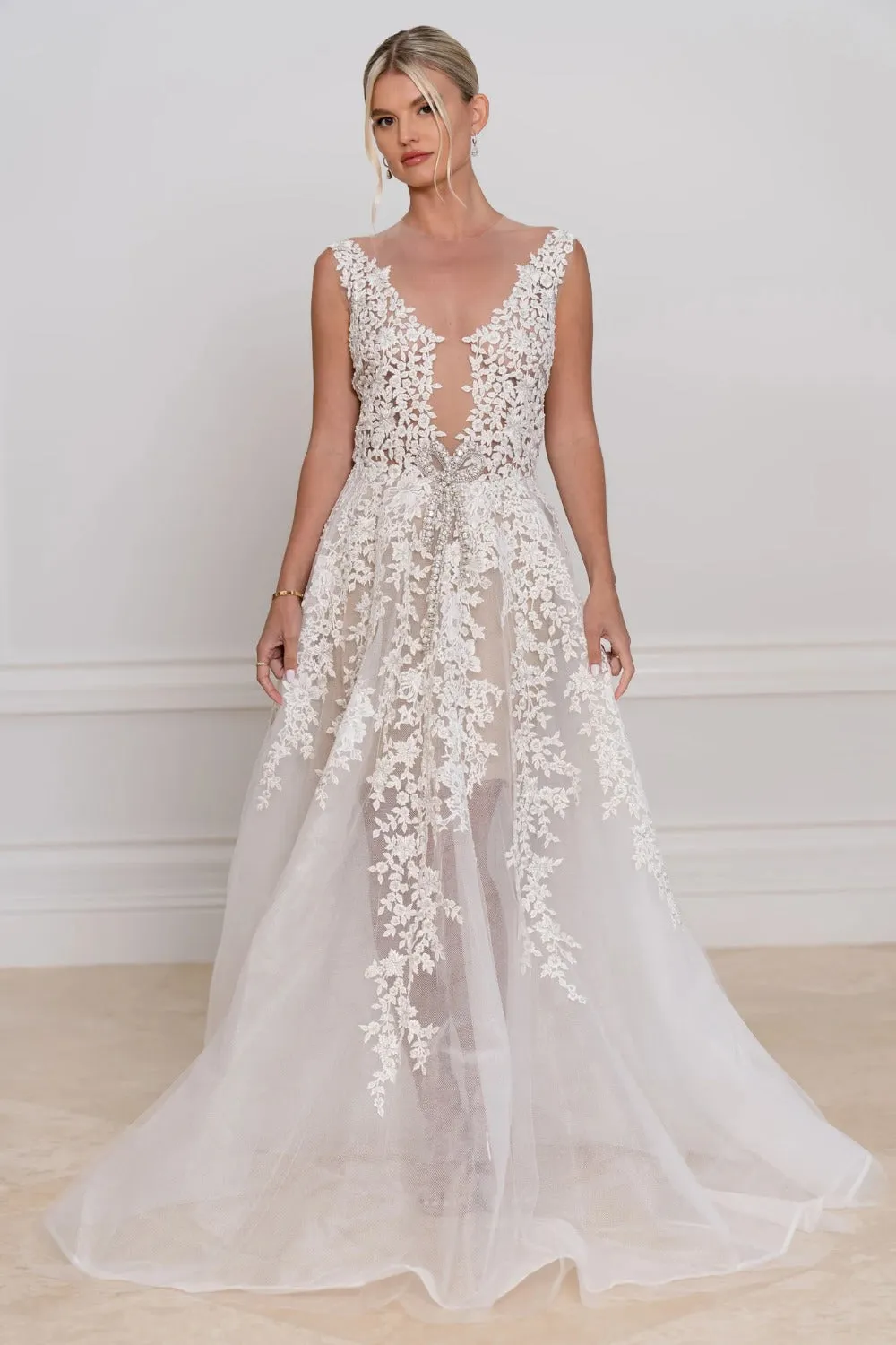 Beauty Mark Gown - STYLE6020