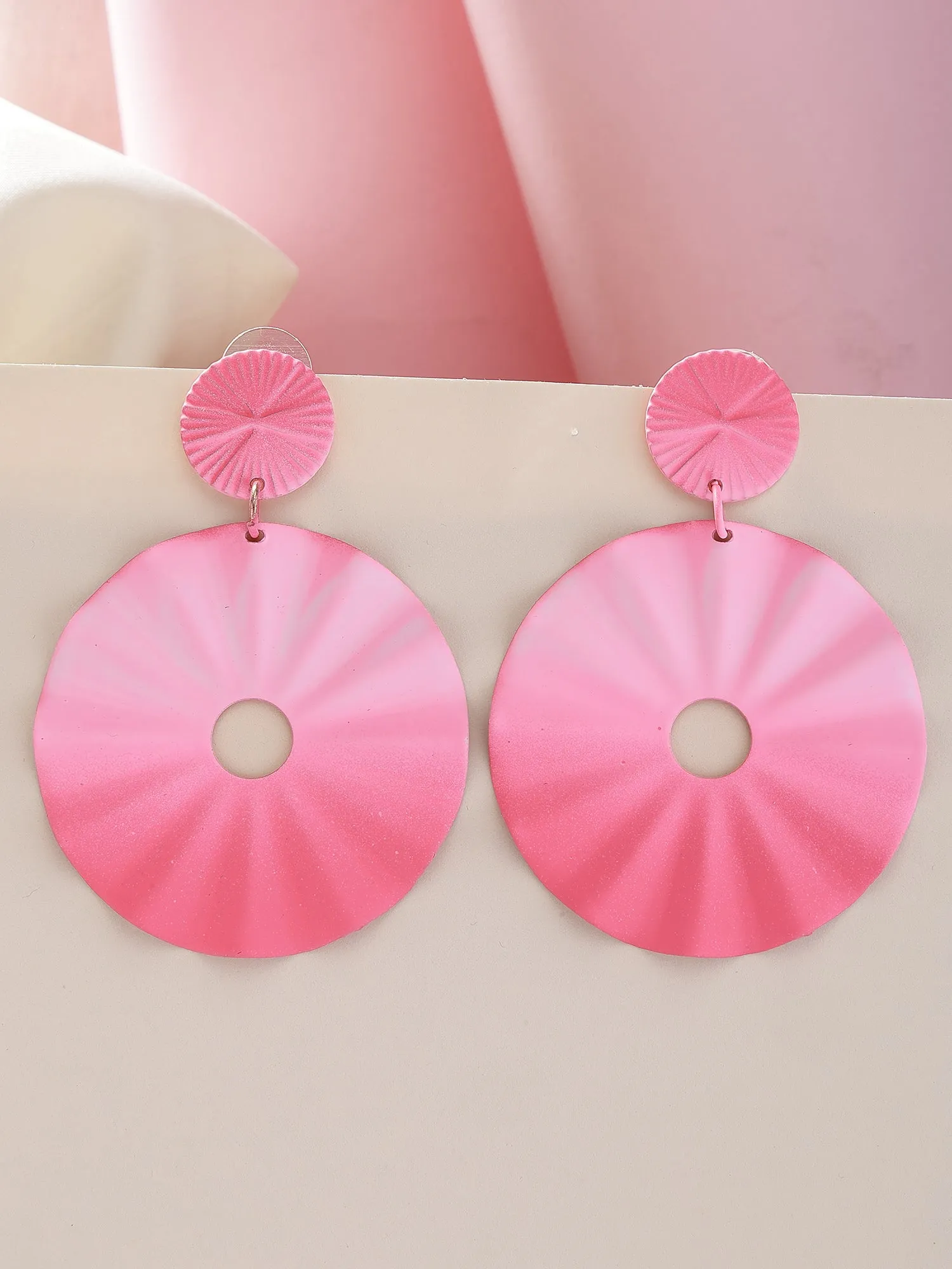 Bohey by KARATCART Gradient Pink Oraganic Shape Dangler Earrings