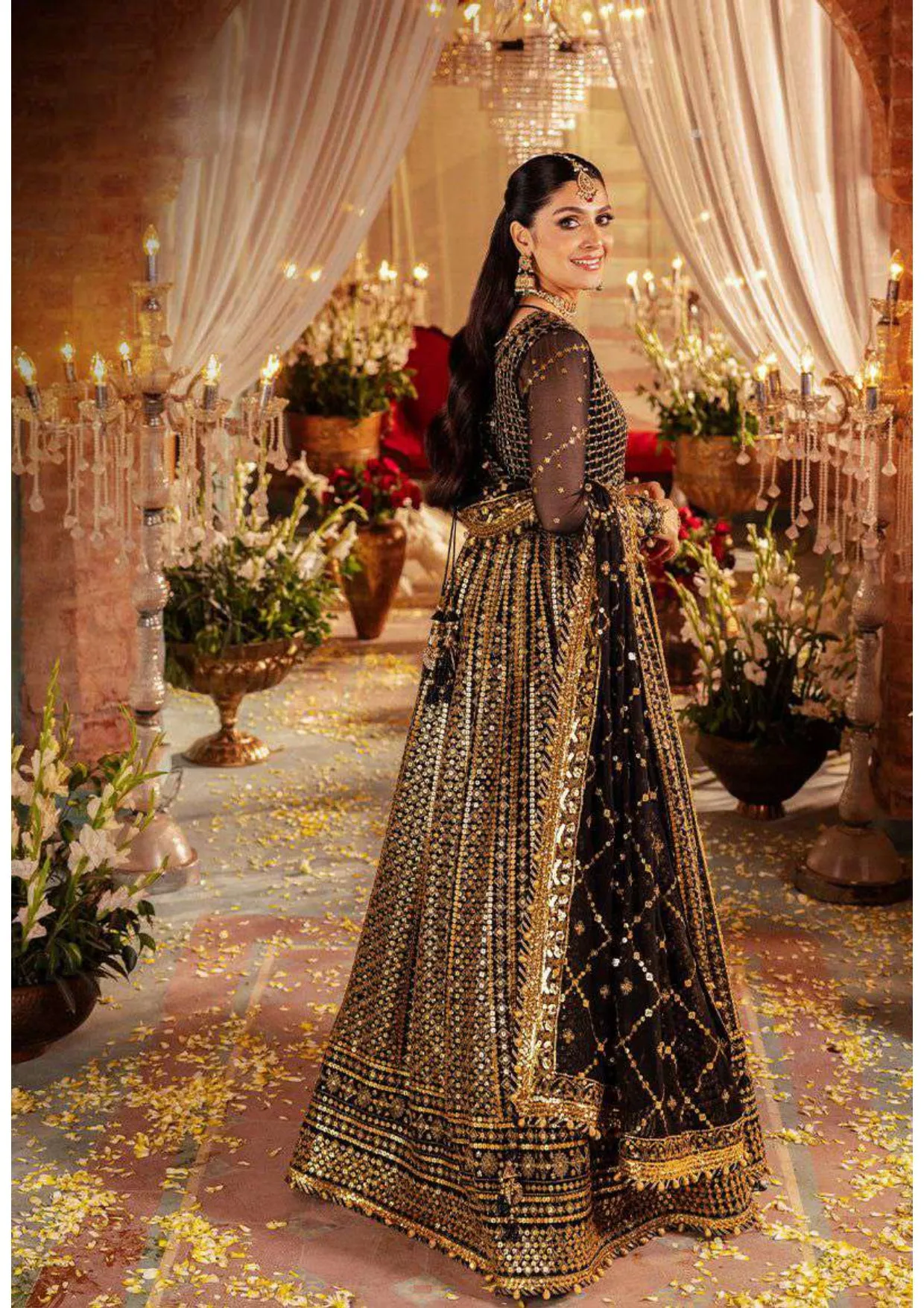 Classic Black Gold Embroidered Pakistani Wedding Dress Pishwas