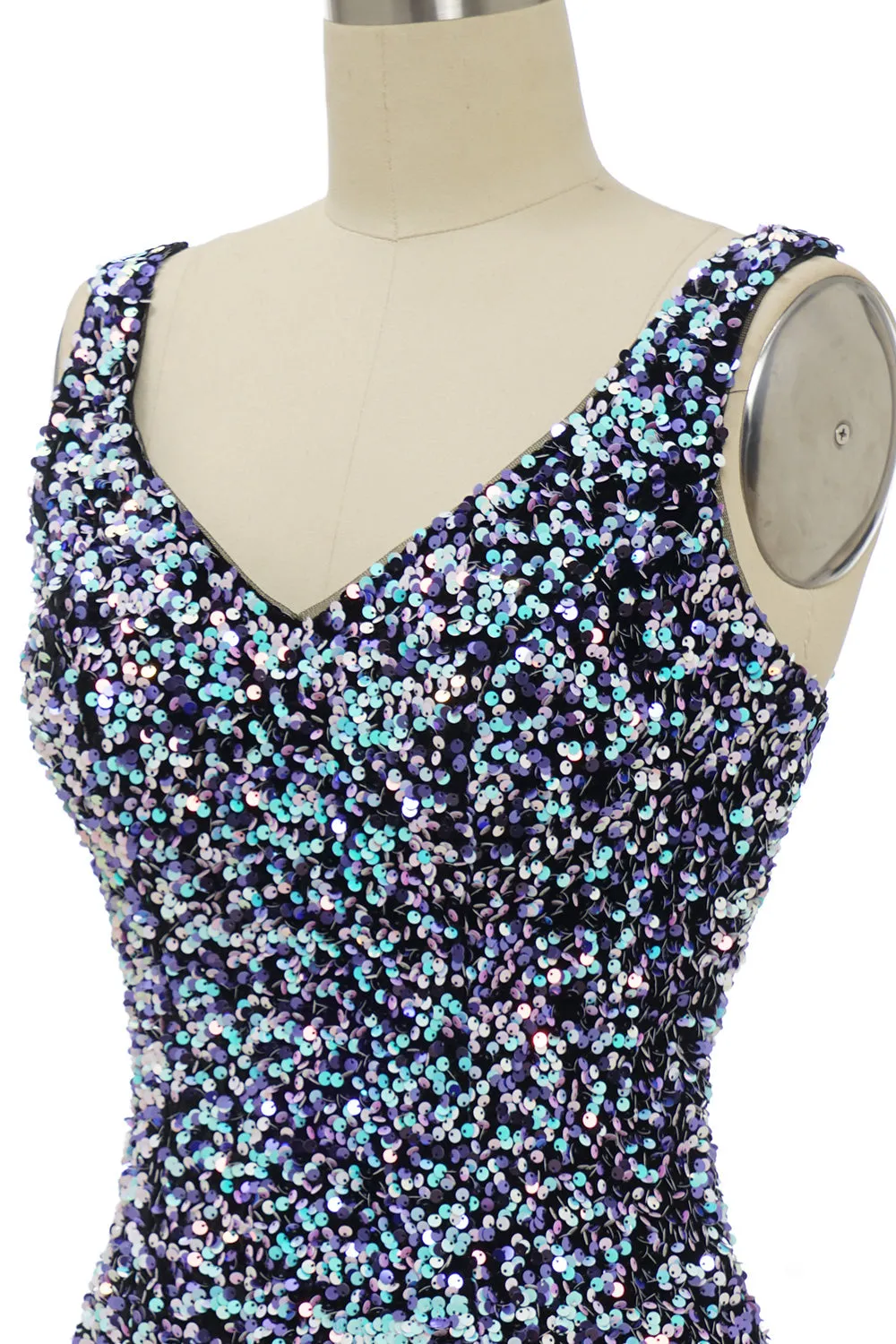 Classy Royal Blue Sheath V Neck Sequin Fitted Short Homecoming Dress