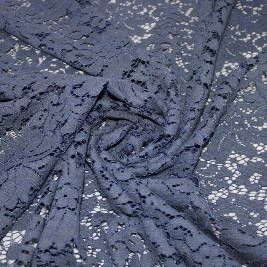 Cnr Lace Katrina Scallop 150cm
