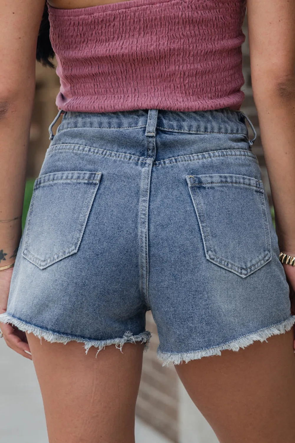 Dusk Dreams Pearl Denim Shorts – Medium Wash
