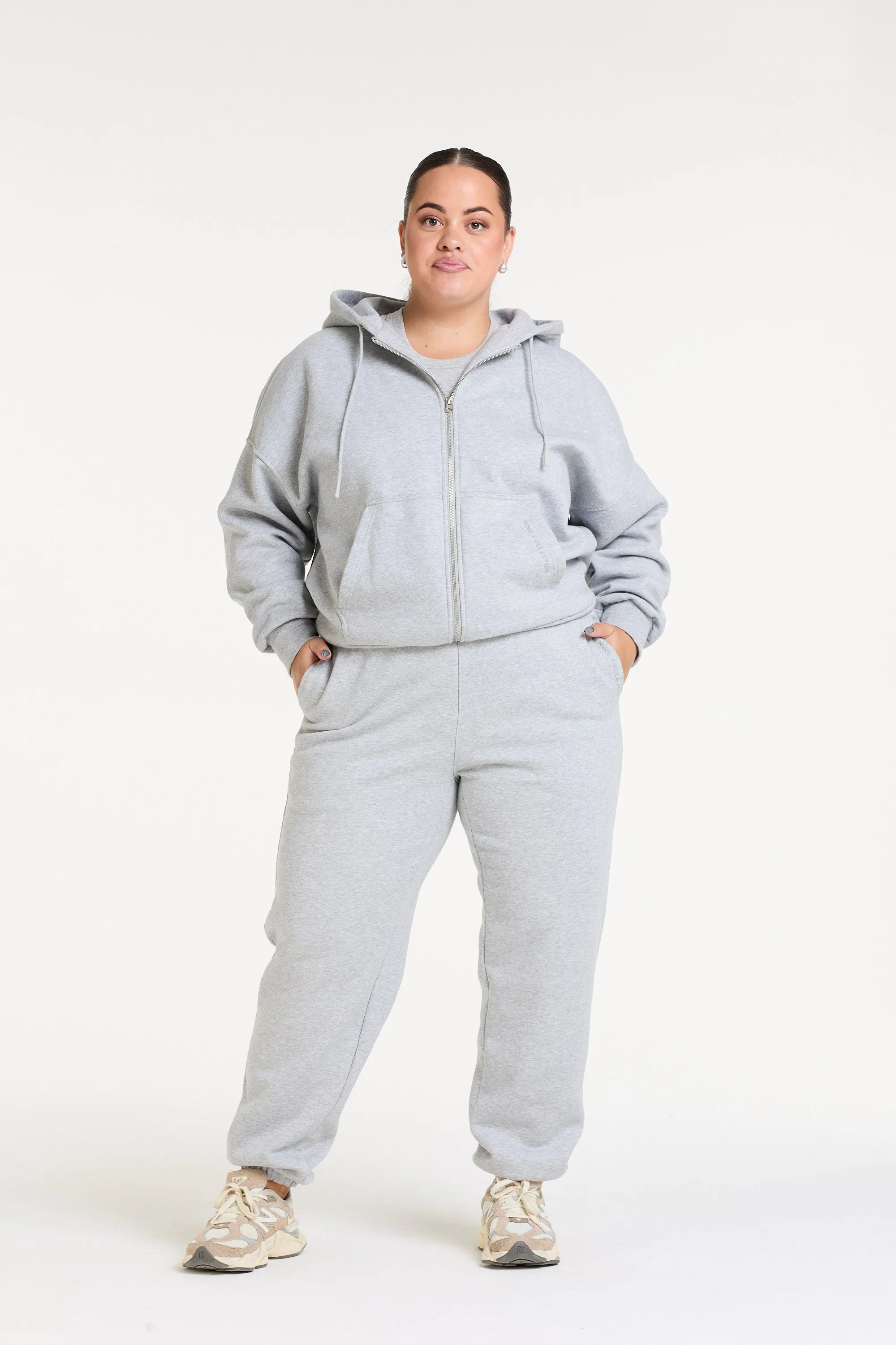 ESSENTIAL TRACKPANT MARBLE