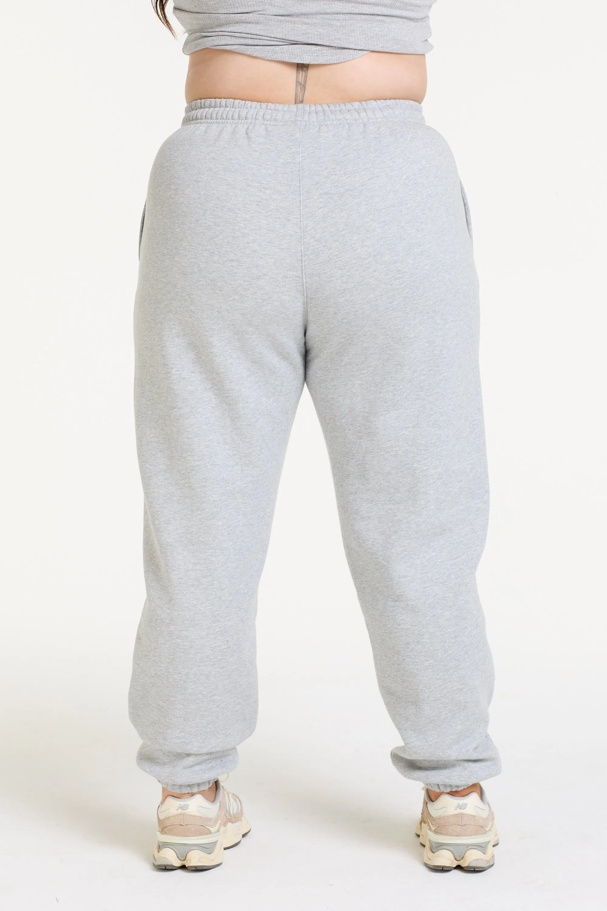 ESSENTIAL TRACKPANT MARBLE