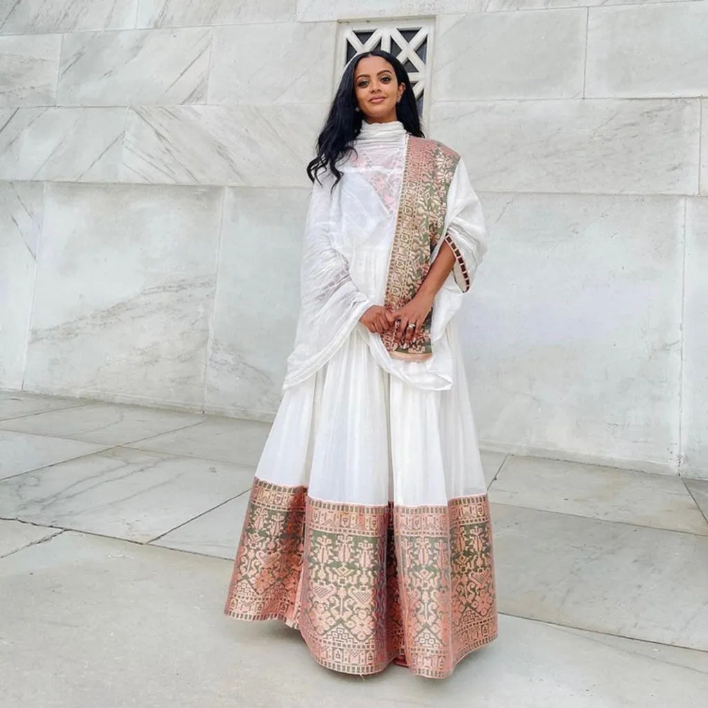 Hammer traditional dress