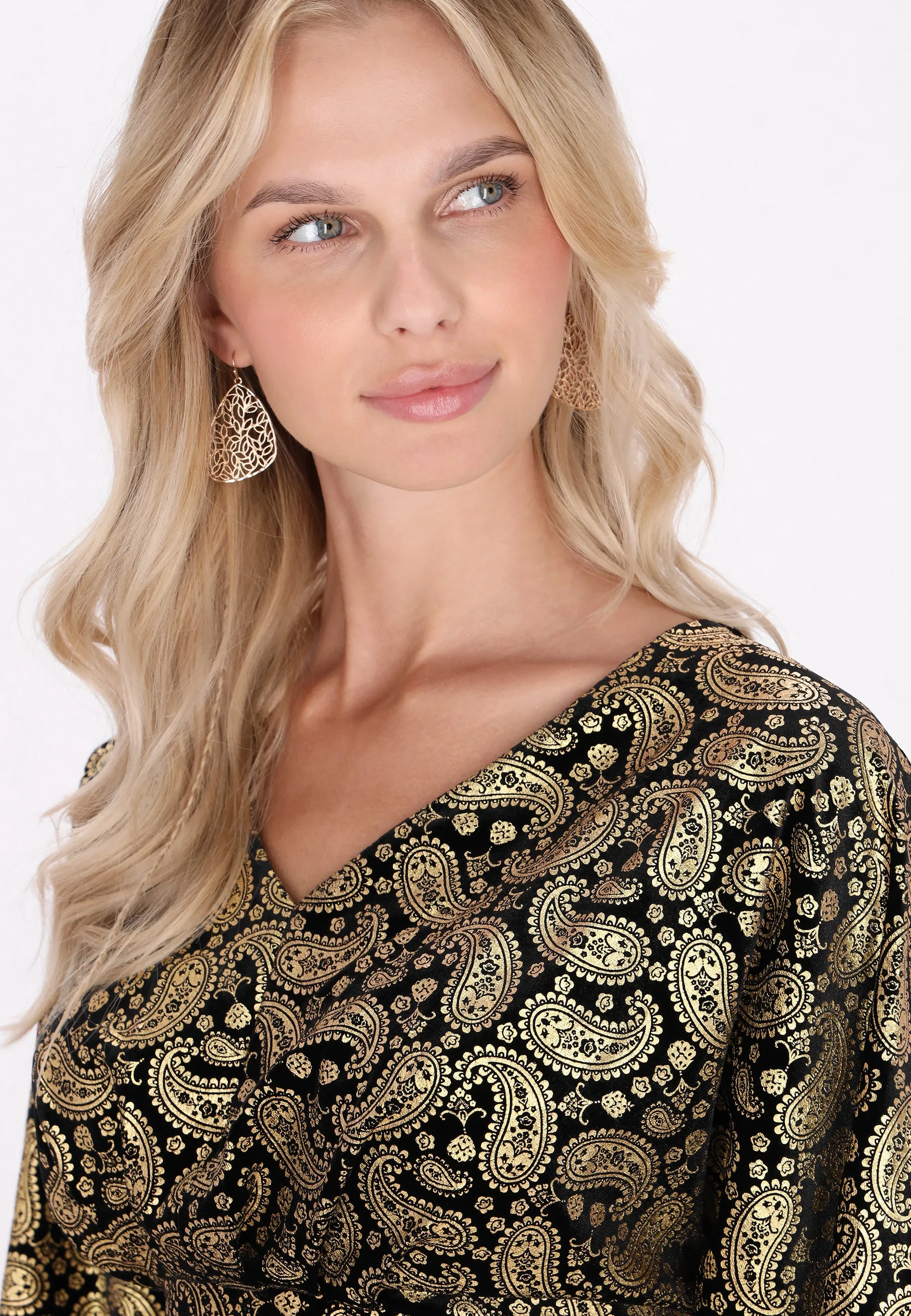 IZIA Women's Blouse