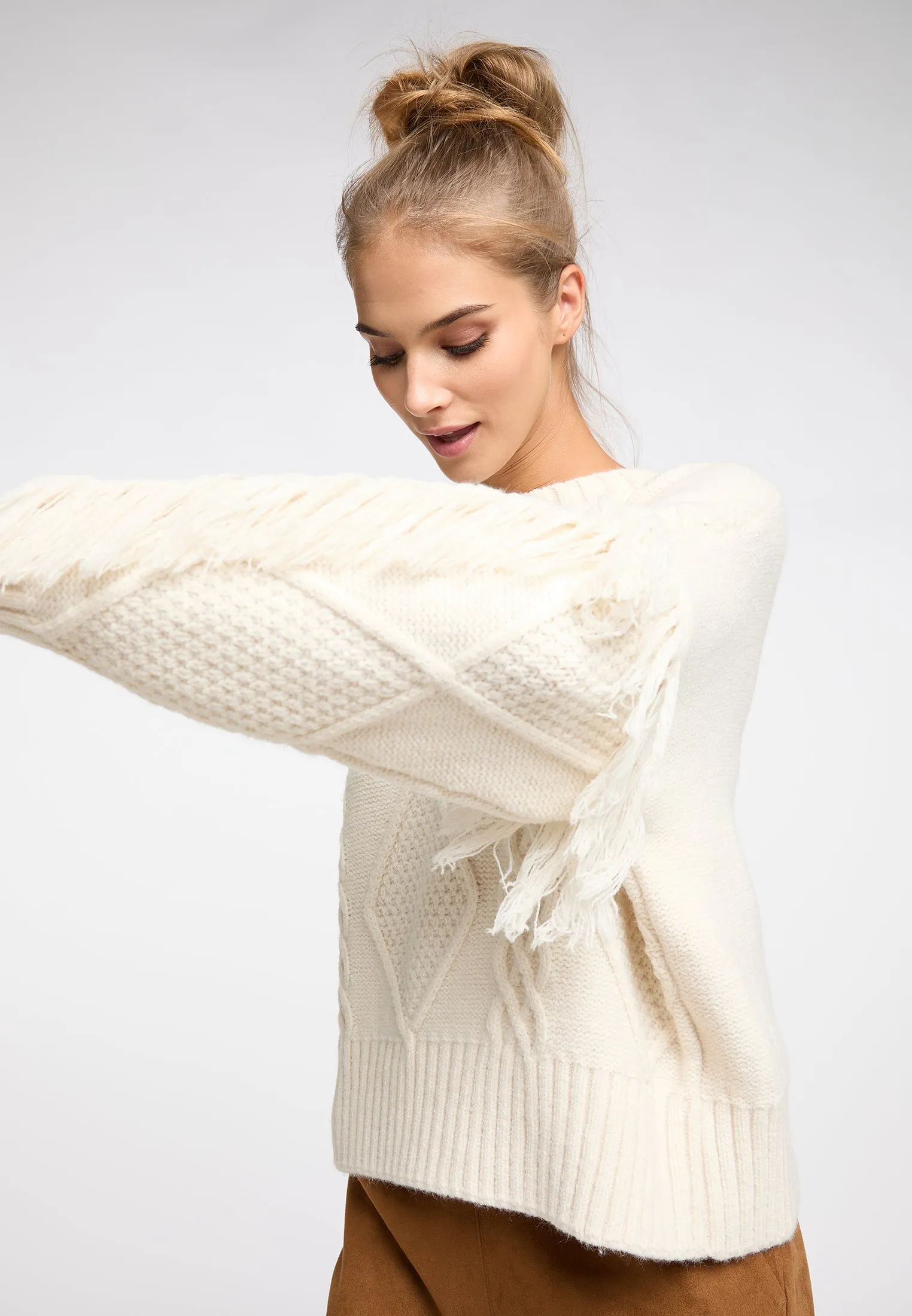 IZIA Women's Knitted Sweater