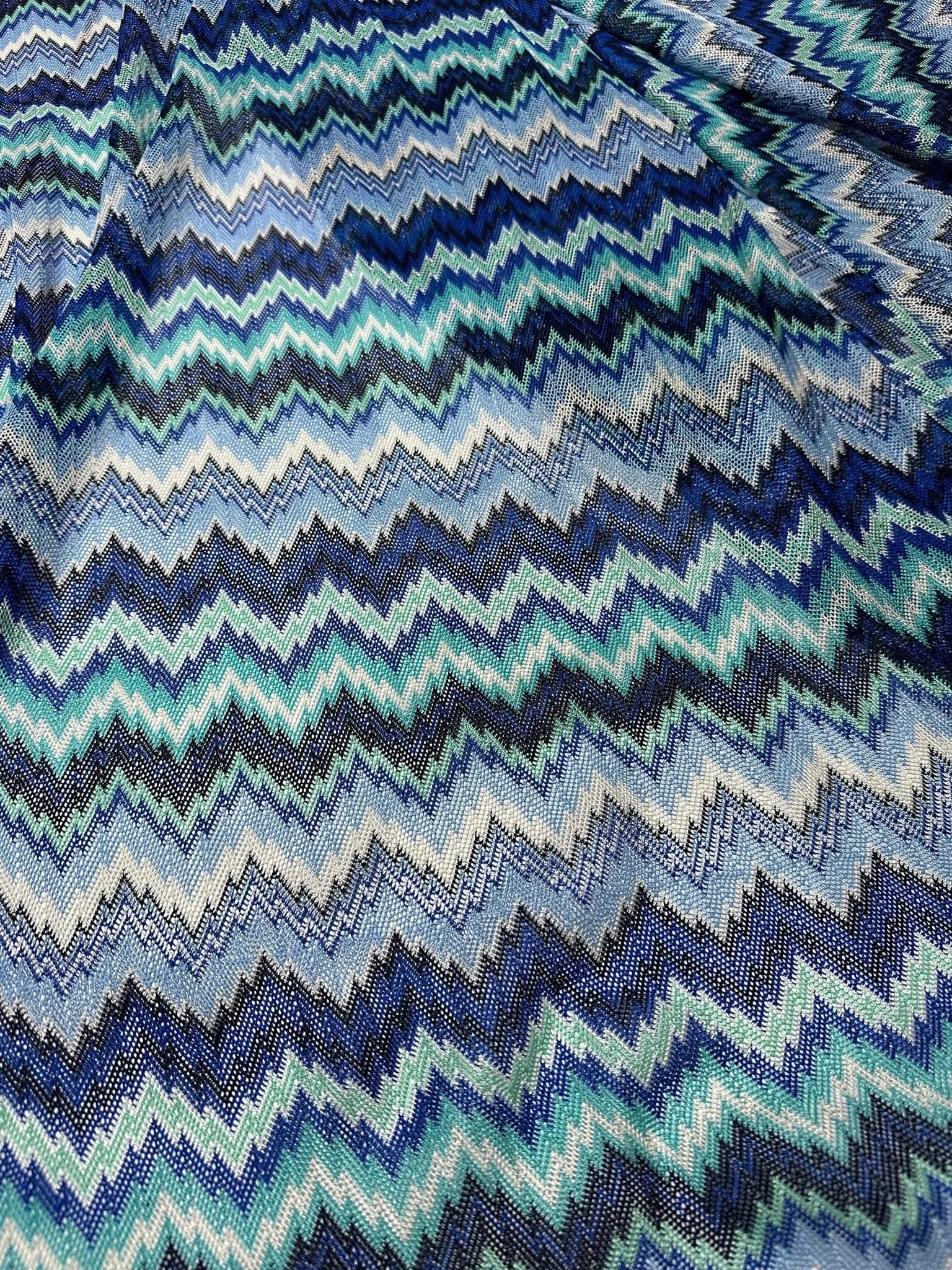 Mesh Fabric, Zigzag Knit Jersey Fabric, Blue White color Chevron Fabric