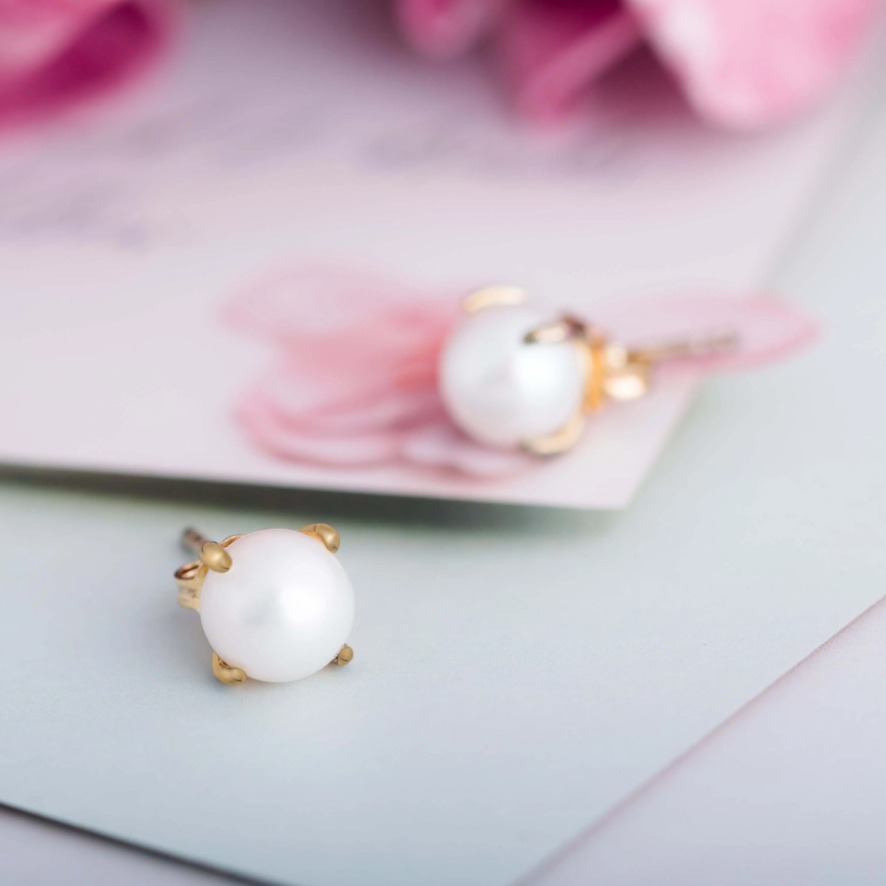 Molah Silver Freshwater Pearl and CZ Classic Stud Earrings