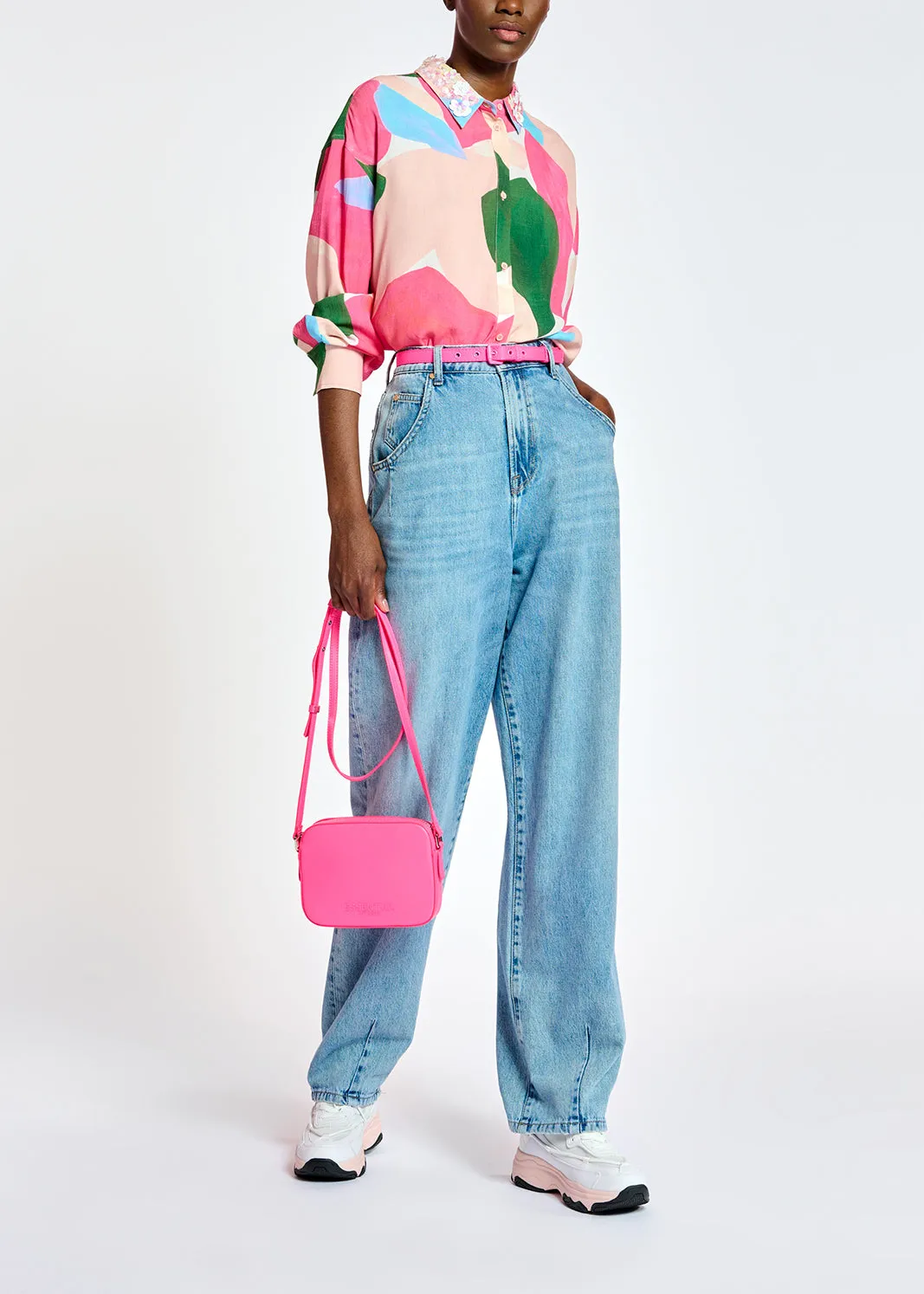 Multicolor shirt with sequin-embroidered collar