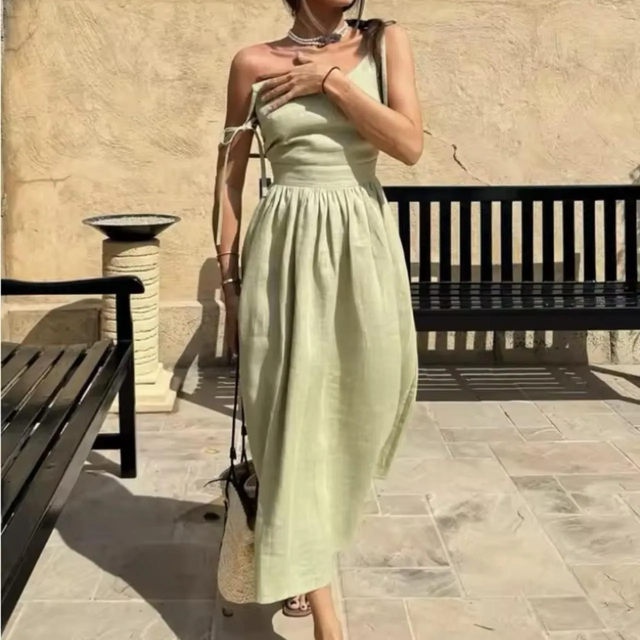 Nicole – Elegant Linen Women's Dress