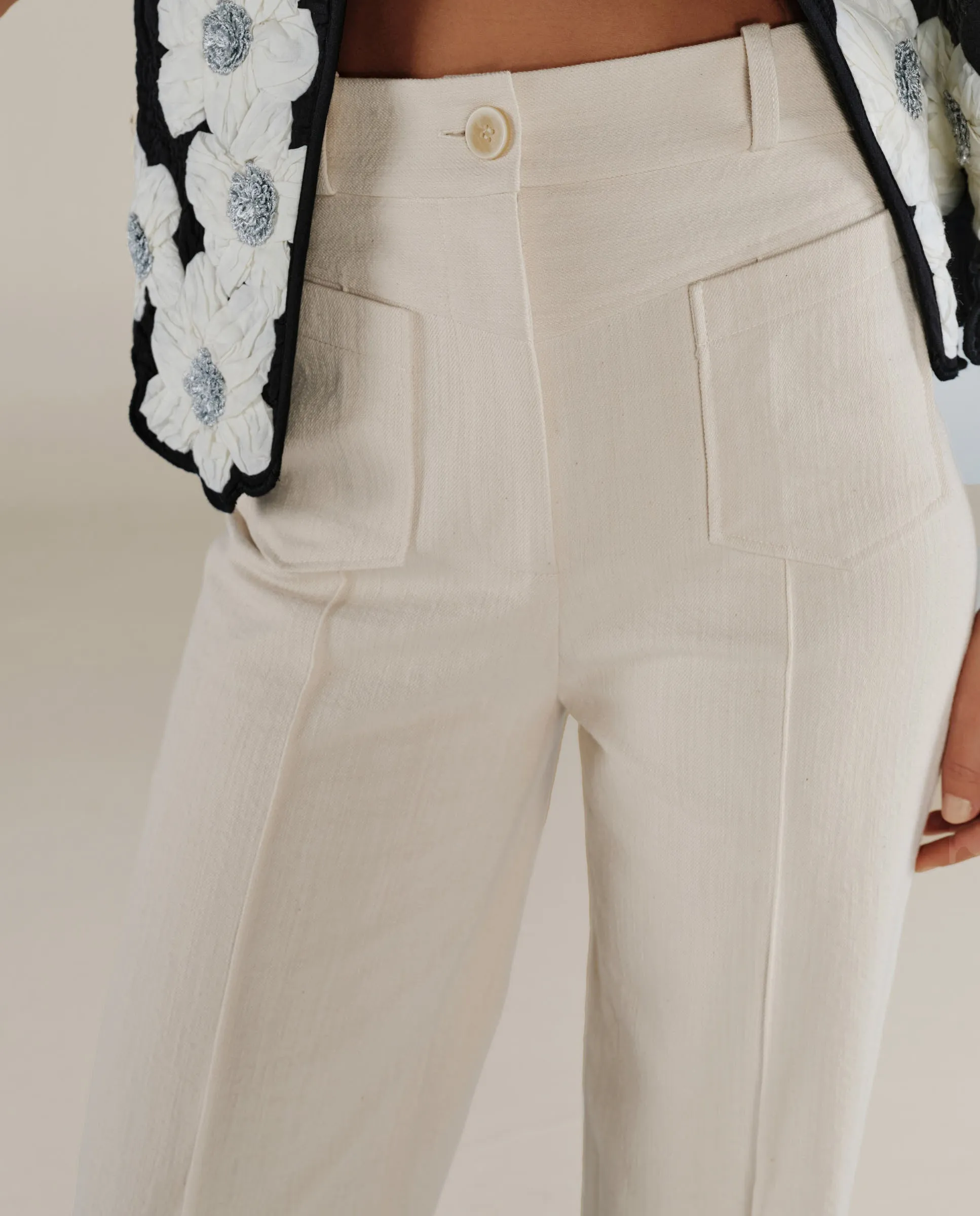 PAOLA | Ecru Pocket Detail Wide Leg Cotton Trousers