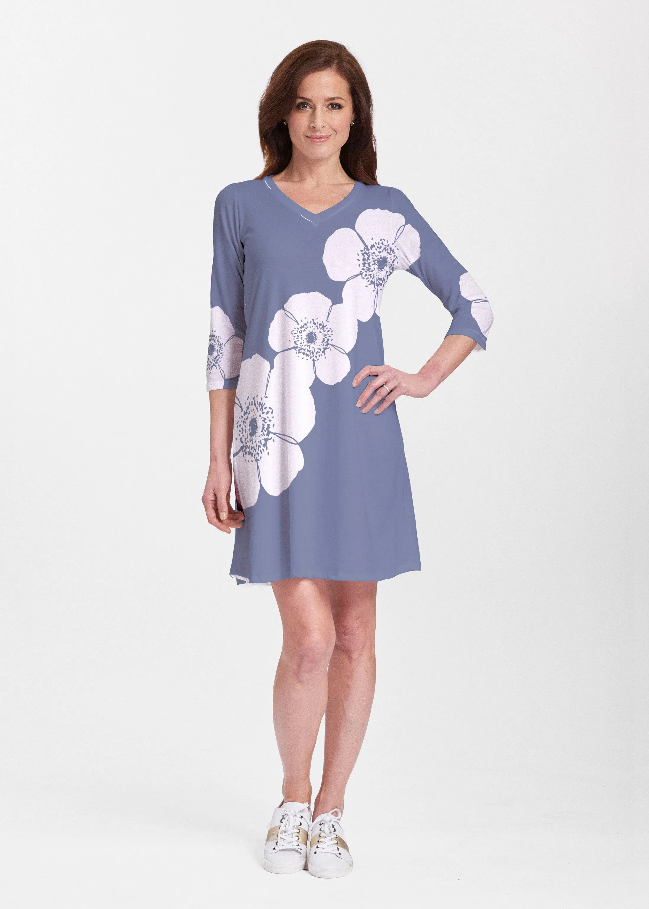 Poppy Navy (7013) ~ Classic V-neck Swing Dress