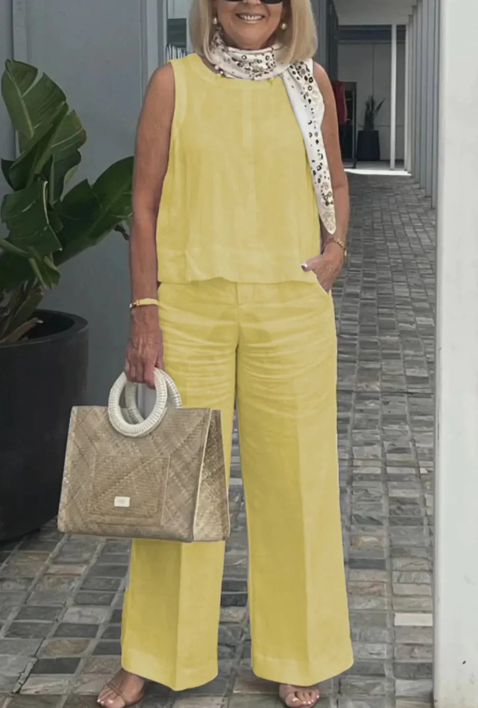 Roberta - Lightweight Relaxed Set
