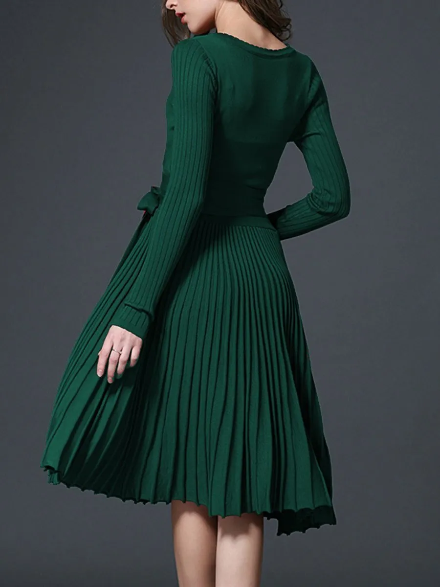 Sexy V-Neck Solid Pleated Knitted Skater Dress