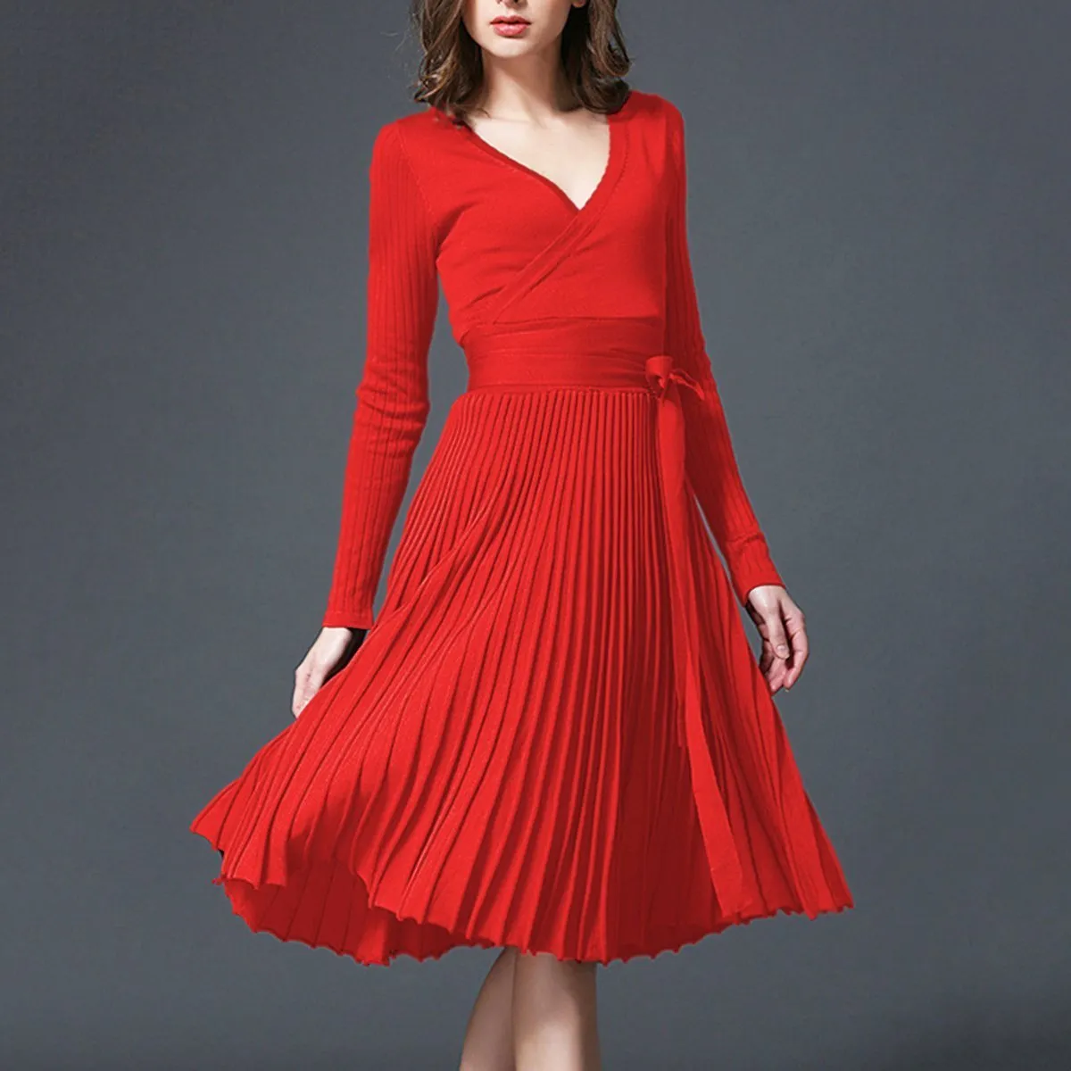 Sexy V-Neck Solid Pleated Knitted Skater Dress