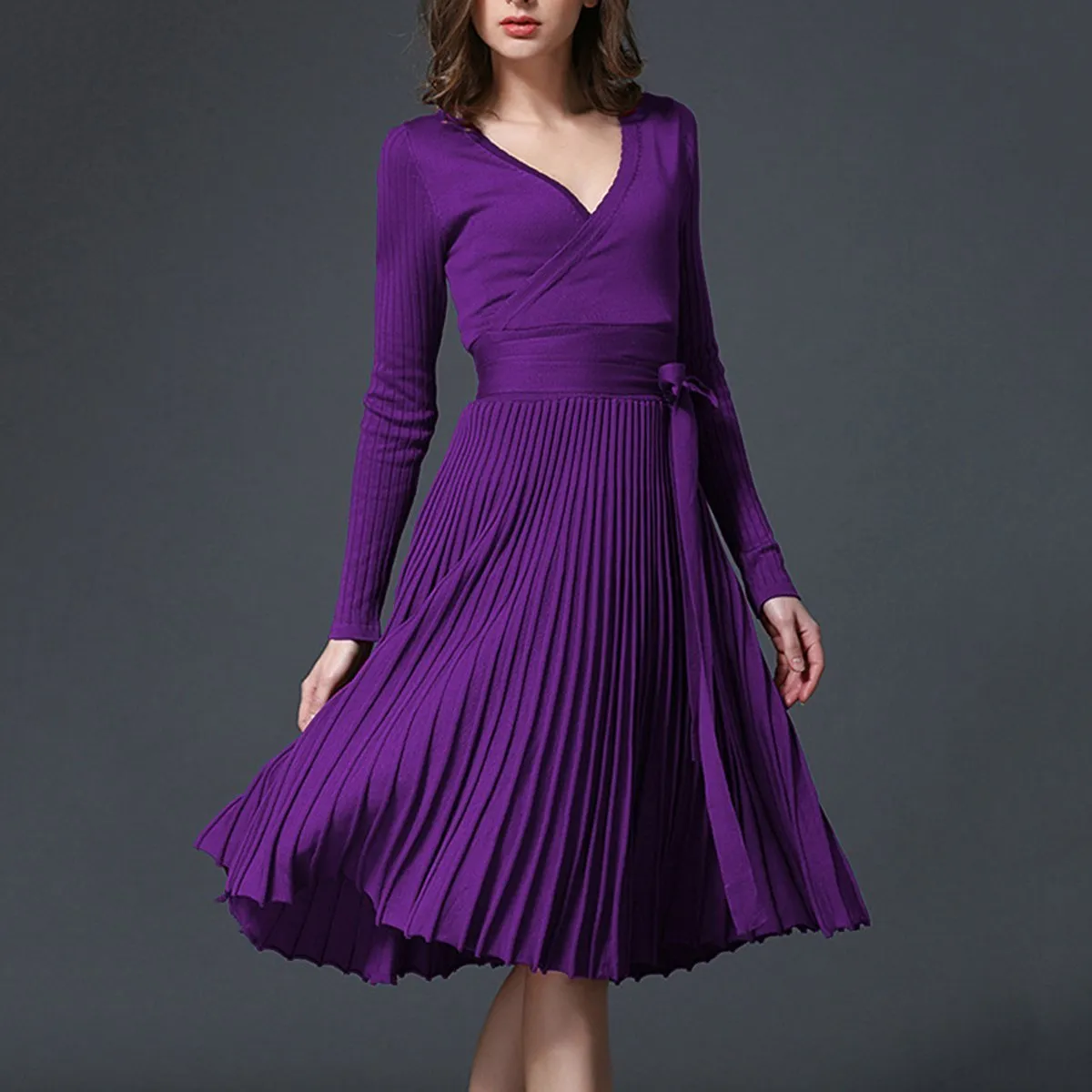 Sexy V-Neck Solid Pleated Knitted Skater Dress