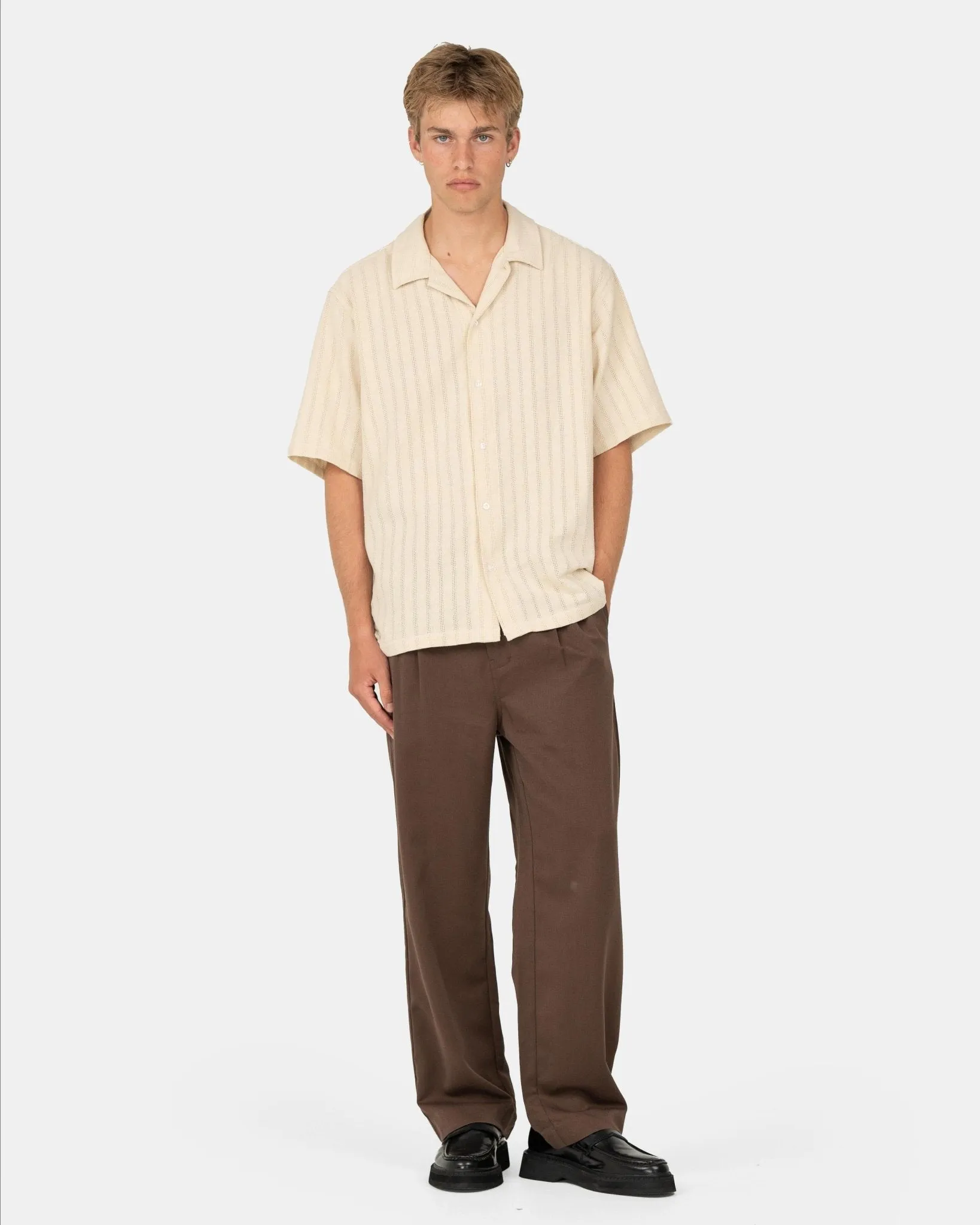 Short Sleeve Knit Shirt Beige