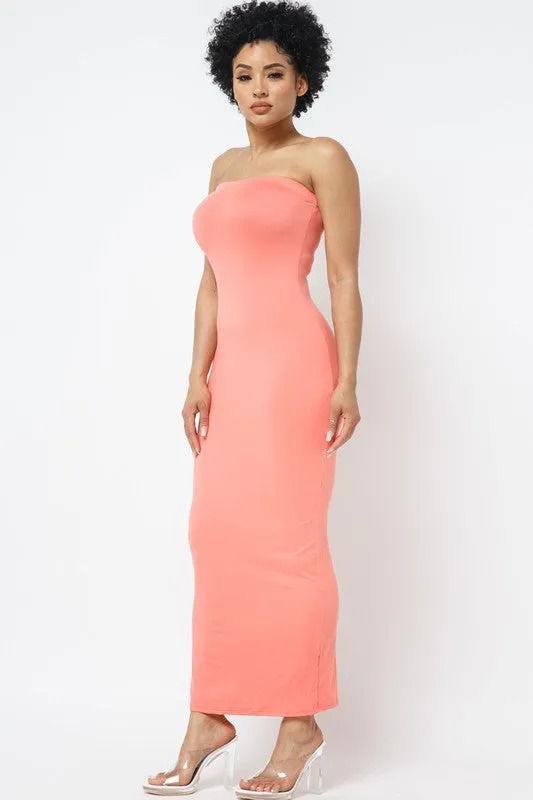 SOLID STRAPLESS DRESS WITH BACK SLIT