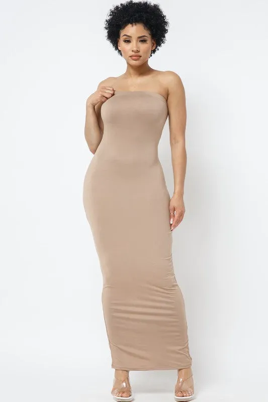 SOLID STRAPLESS DRESS WITH BACK SLIT