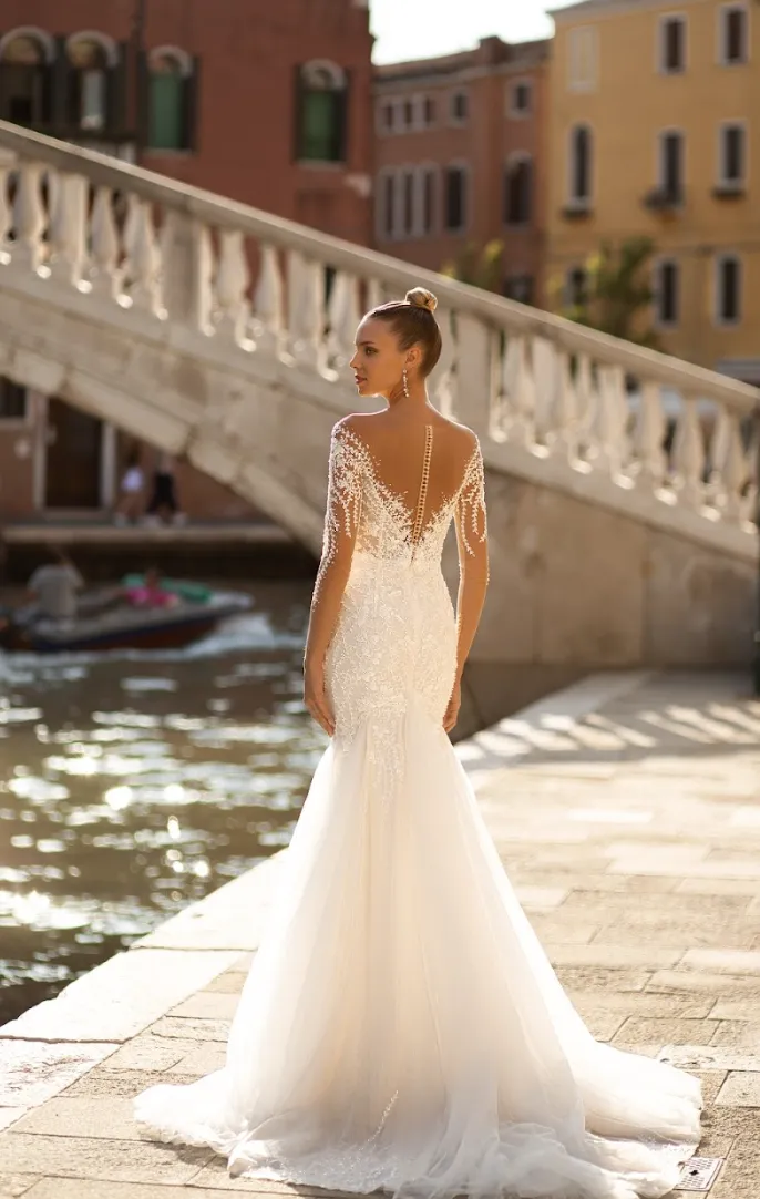 The Maelis Gown
