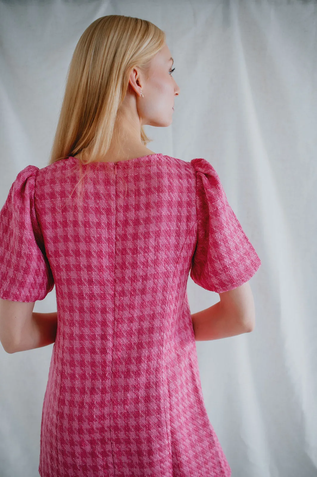 The Pippa Houndstooth Mini Dress - Fuchsia