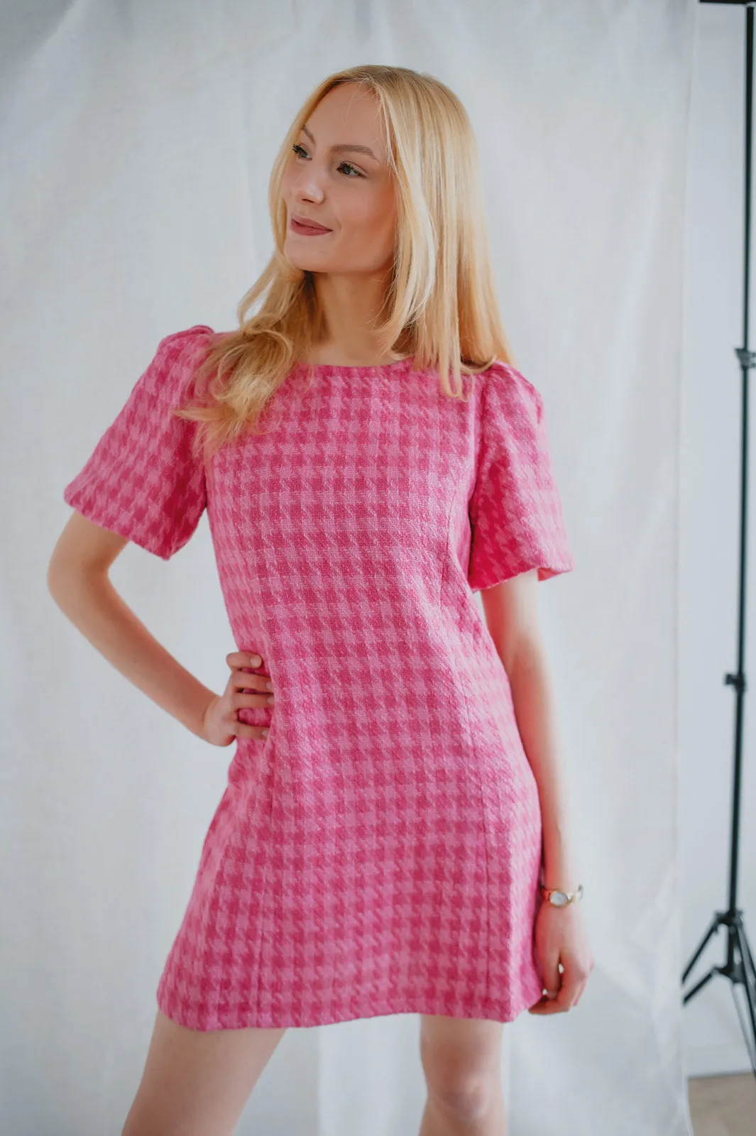 The Pippa Houndstooth Mini Dress - Fuchsia