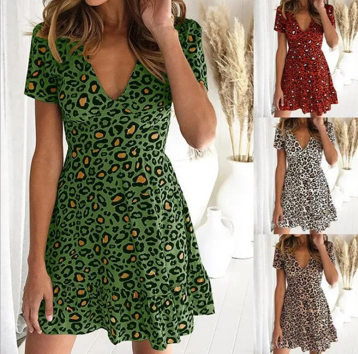V-neck High-rise Short-sleeved Leopard Print Dress