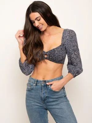 WOMEN'S LEOPARD O-RING SWEETHEART NECK SMOCKING TOP
