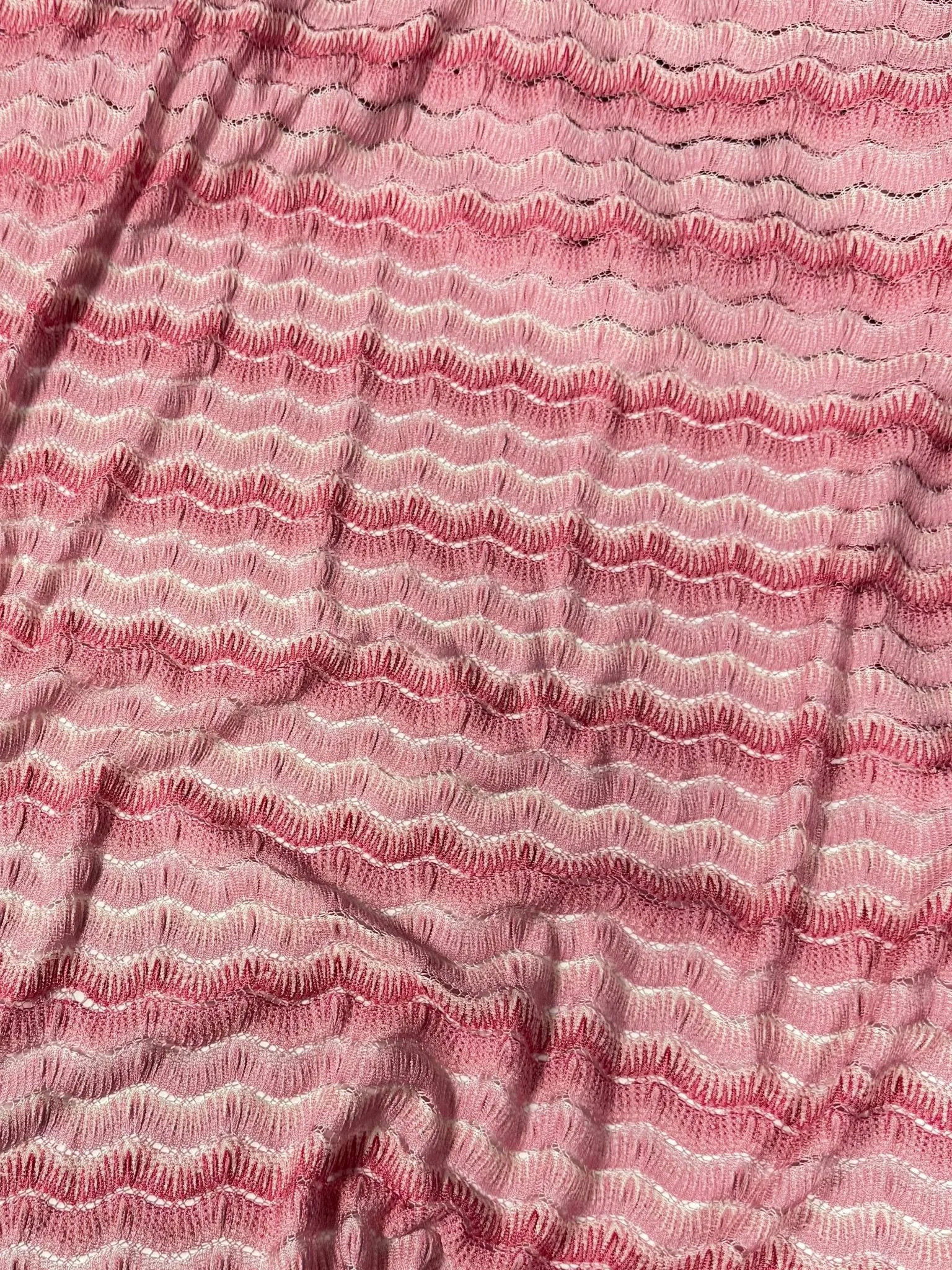 Zigzag Mesh Fabric in Pink Tones - Ideal for Versatile Sewing Projects